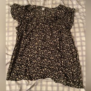 Old navy blouse, black and white size XL